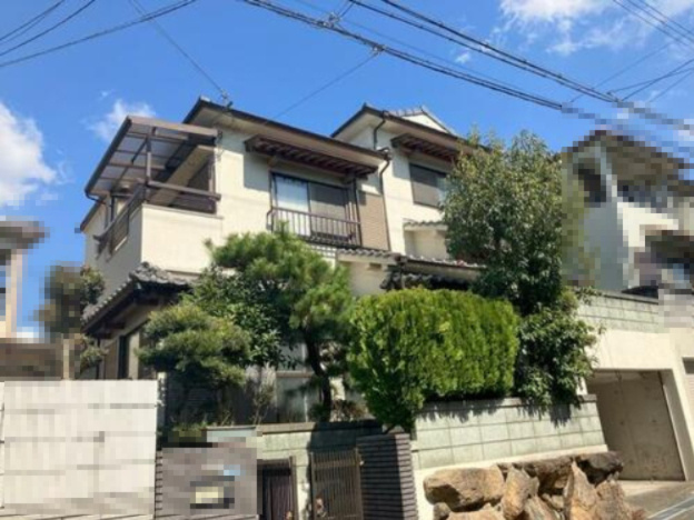 星田８丁目　中古一戸建ての外観|新しい生活にいかがでしょうか？外観はお住まいの顔になります。こだわりたいポイントですね。外壁塗装や屋根塗装のご相談も承っております。
■現地内覧・資金計画相談・住宅ローン相談もお問合せ受付中■