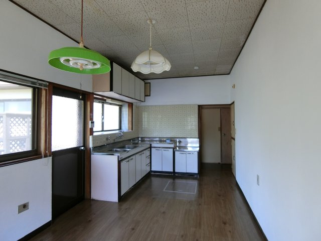 富田1984貸家の居間・リビング