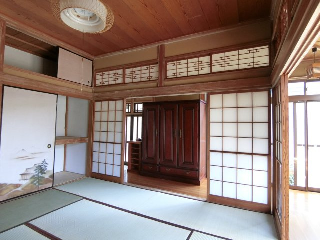 富田1984貸家の和室