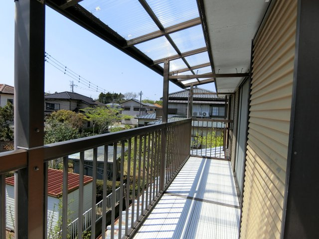 富田1984貸家のバルコニー