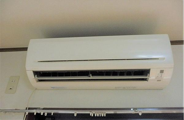 江崎ガーデンビルの駐車場