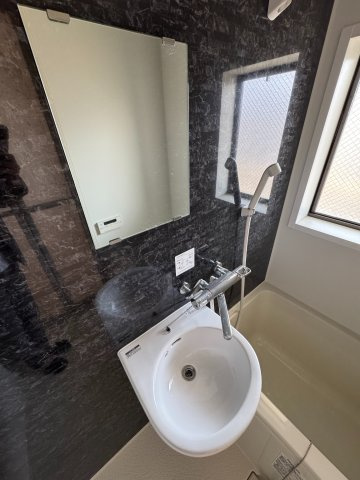 シティハイム南町の独立洗面台