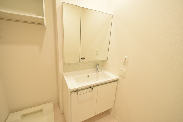 エルフォルク新神戸の洗面所