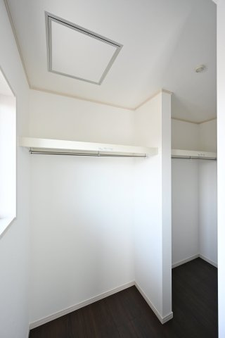 【収納】 | 太田市由良町　13号棟　ファイブイズホーム施工 | 憧れのウォークインクローゼットでお洋服もたっぷり収納！