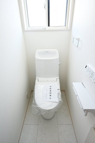 【トイレ】 | 太田市由良町　16号棟　 | 2階にもトイレがあるので忙しい朝も分けて使えます！