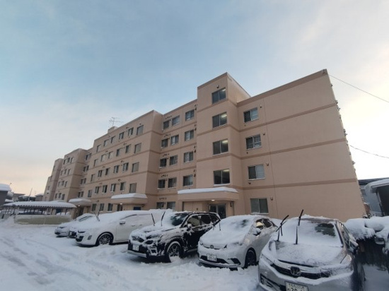 サーム八軒の外観