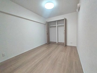 【洋室】サーム新石山弐番館 