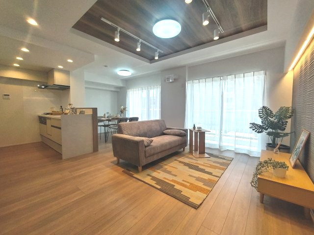 【居間・リビング】サーム新石山弐番館 