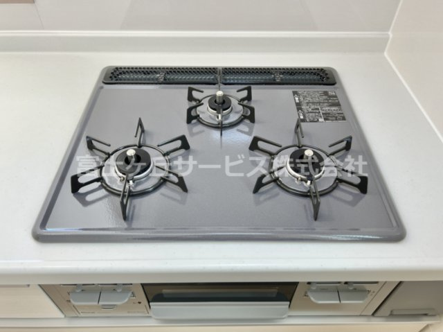 【その他】 | 沼津市東熊堂 新築一戸建て 2号棟 | 3口コンロです