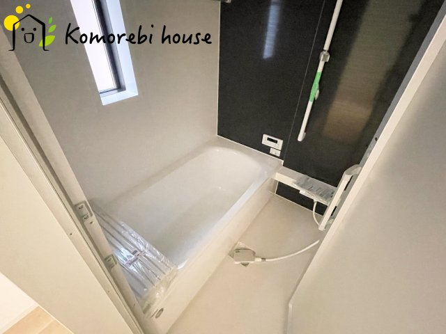 さいたま市西区宝来第1　新築一戸建て　クレイドルガーデン　01の浴室|ゆったり過ごせるお風呂です