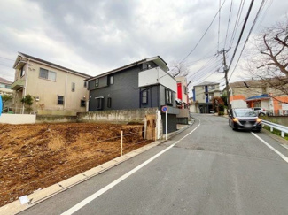 【前面道路含む現地写真】
