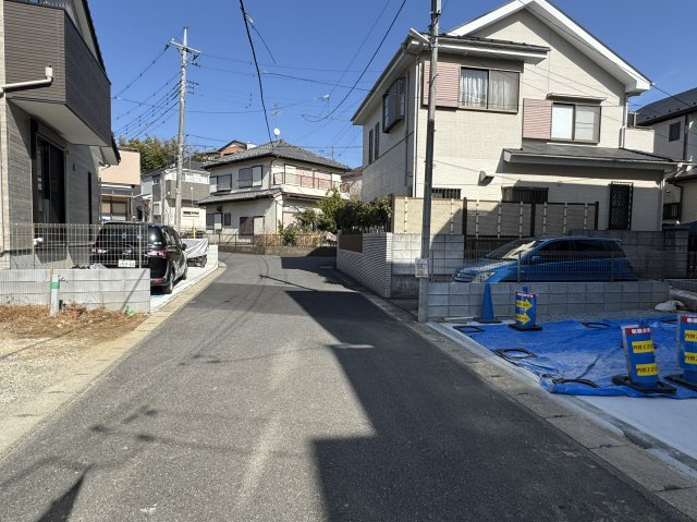 松戸市新松戸１丁目新築戸建（新松戸７期）の前面道路含む現地写真|北側前面道路