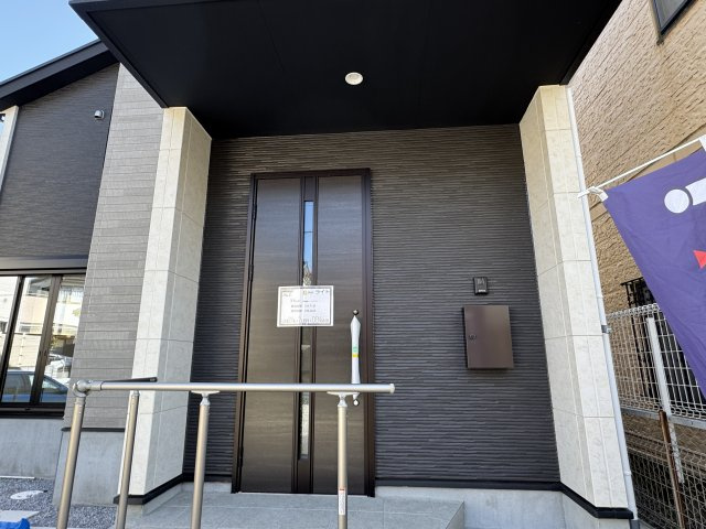 松戸市新松戸１丁目新築戸建（新松戸７期）のエントランス|エントランス・玄関ポーチ