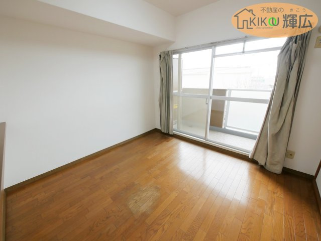 【居間・リビング】 | プレステージ南大久保　4階