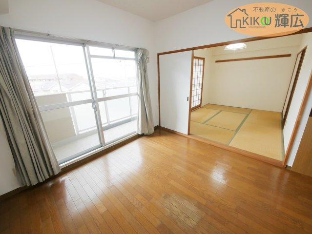 【居間・リビング】 | プレステージ南大久保　4階