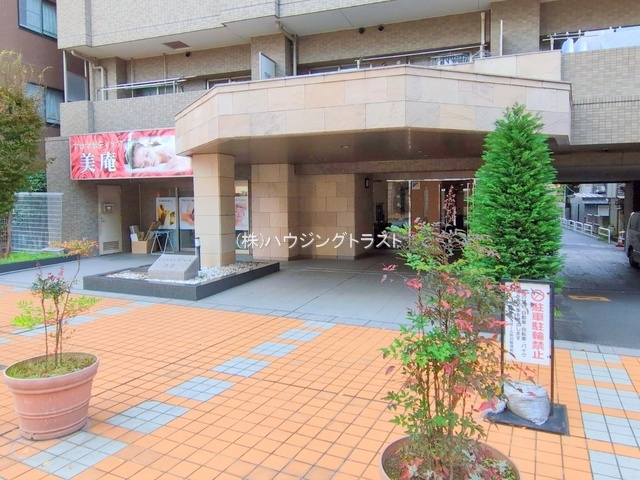 仲介手数料無料　エクセルシオール所沢のエントランス