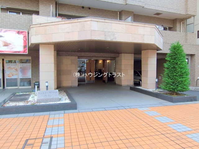 仲介手数料無料　エクセルシオール所沢のエントランス