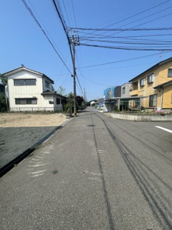 【前面道路含む現地写真】 | 長潟1丁目　売地 | 前面道路含む現地写真です