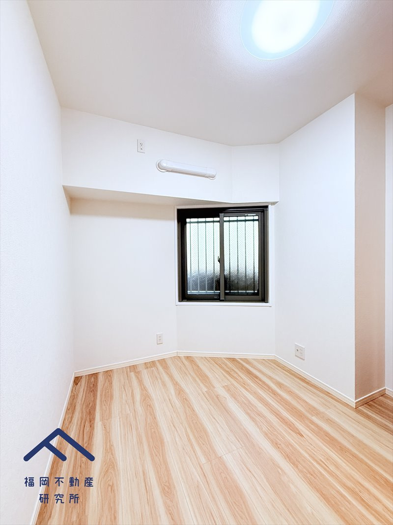 ロワールマンション福間の洋室