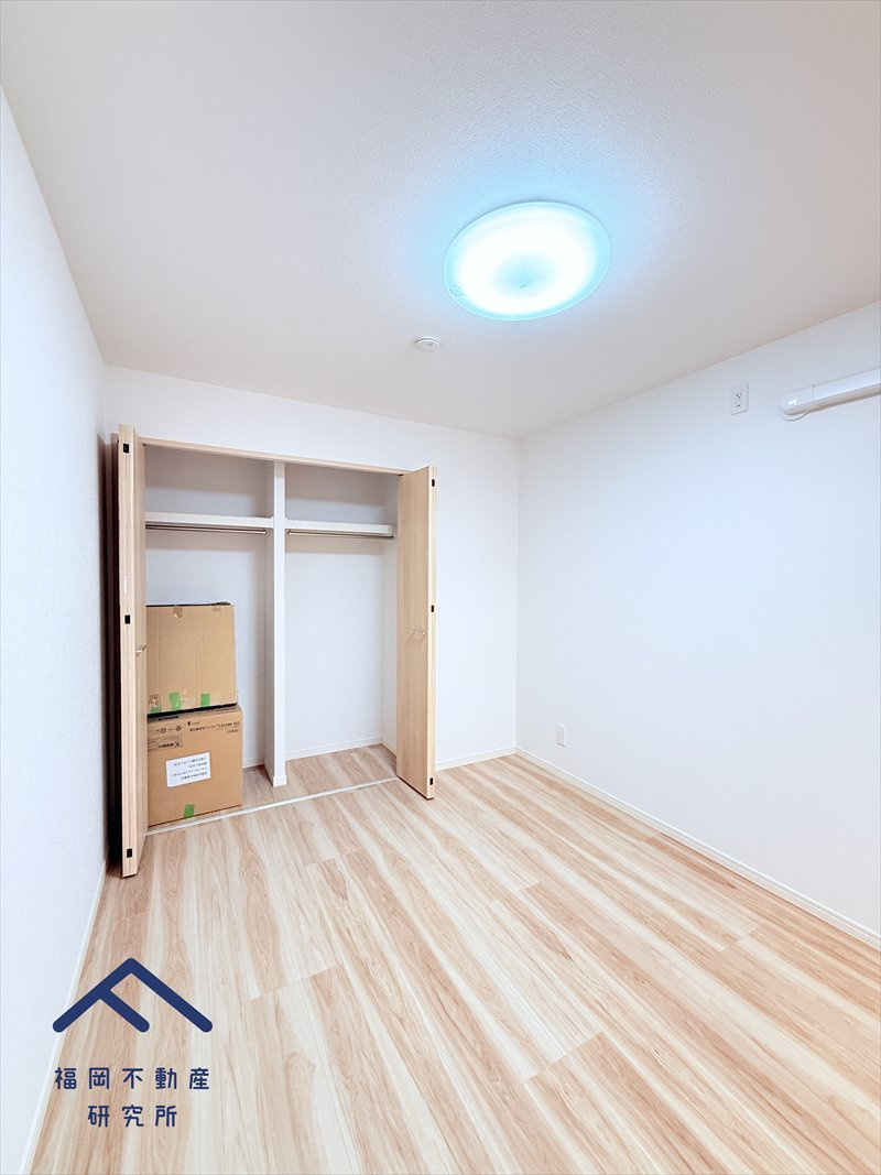 ロワールマンション福間の洋室