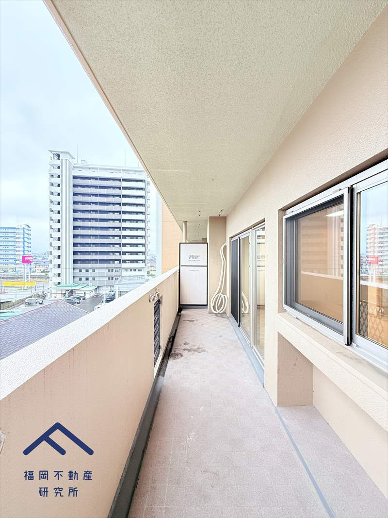 ロワールマンション福間のバルコニー