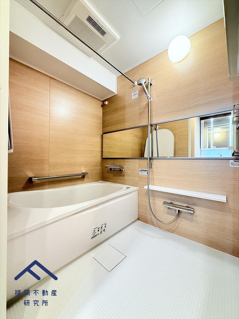 ロワールマンション福間の浴室