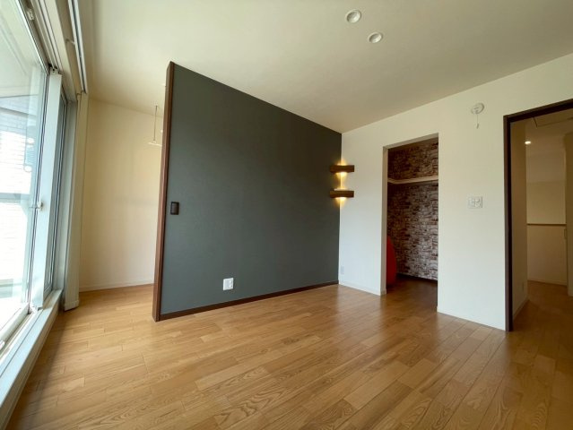 －三丁目不動産-　秩父市東町　積水ハウス施工の洋室