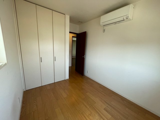 －三丁目不動産-　秩父市東町　積水ハウス施工の洋室