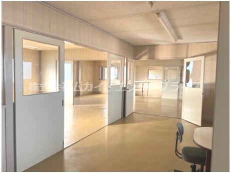 城陽市奈島　倉庫の内装|中はこのようになっています