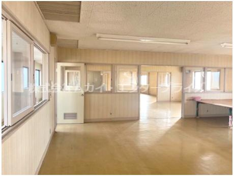 城陽市奈島　倉庫の内装|中はこのようになっています