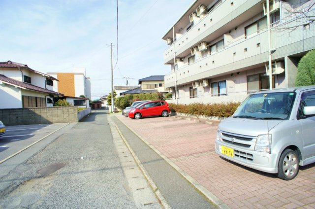 翠水コートの駐車場|駐車場です