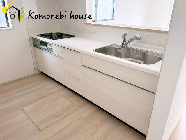 さいたま市西区宝来第1　新築一戸建て　クレイドルガーデン　02のキッチン|キッチンでお料理をお楽しみください