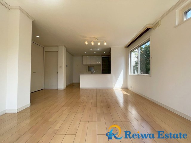 中古戸建　茅ヶ崎市出口町の居間・リビング