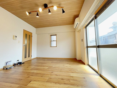 【居間・リビング】 | ソフィア【名古屋市賃貸・AL付き】