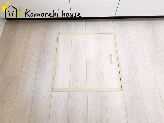 さいたま市西区宝来第1　新築一戸建て　クレイドルガーデン　03の内装|床下収納です