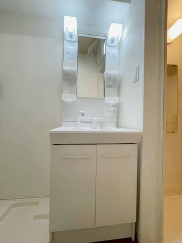 アプローズ清荒神の洗面所|広い洗面スペース