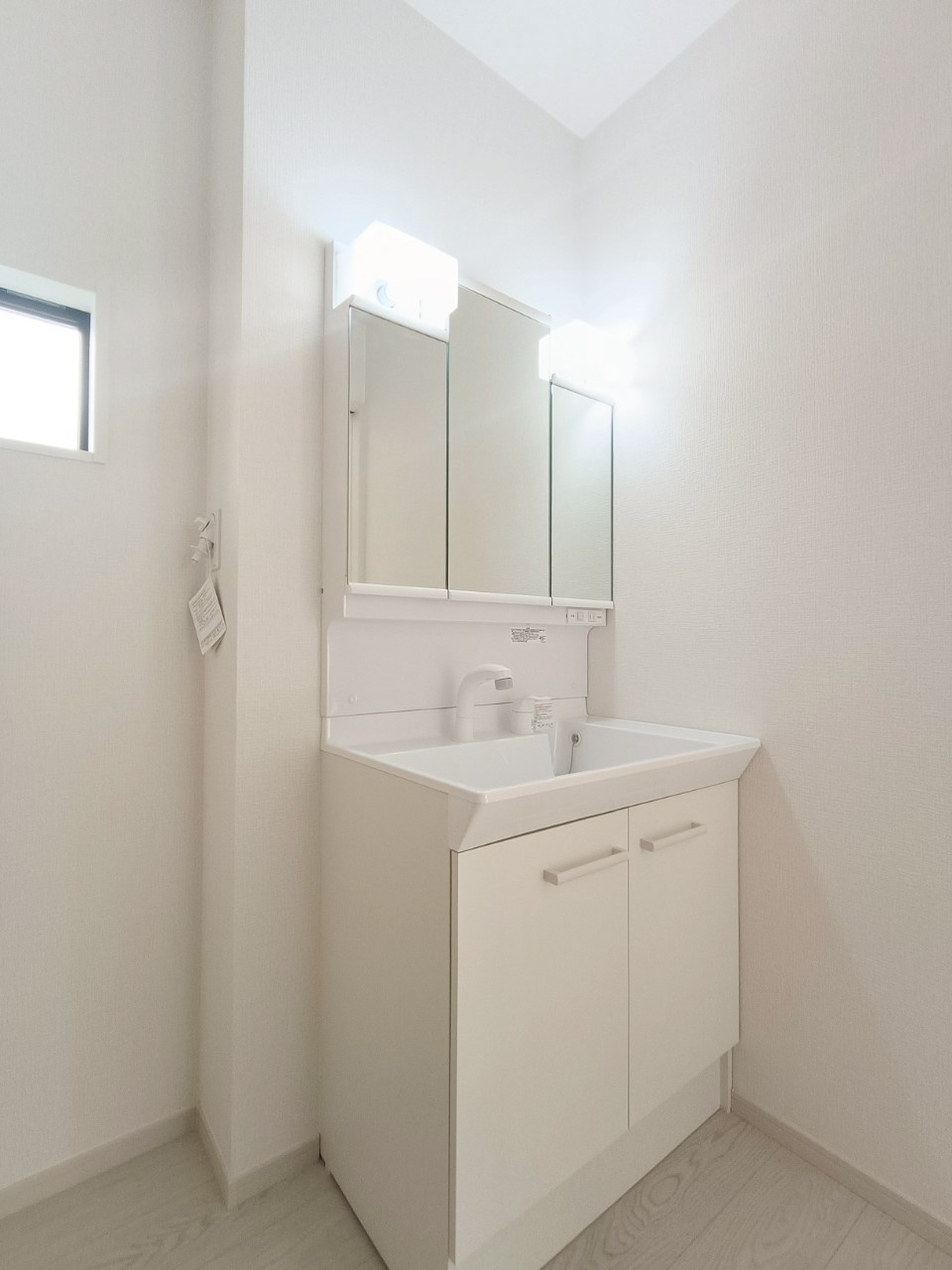 三郷市　後谷　新築戸建　全1棟の洗面所|施工例です