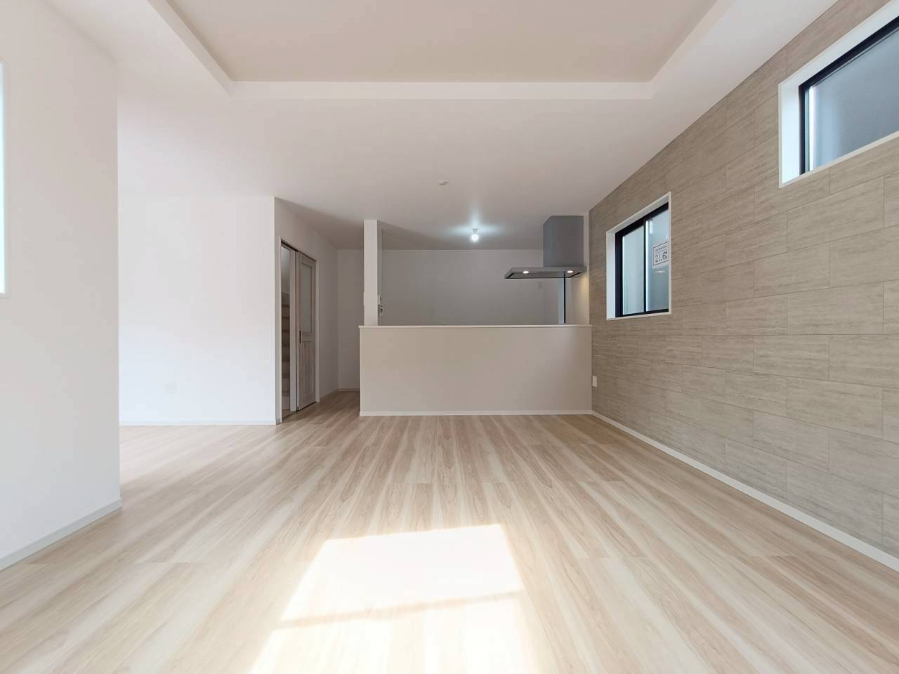 三郷市　後谷　新築戸建　全1棟