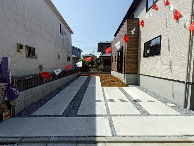 三郷市　後谷　新築戸建　全1棟の駐車場|施工例です