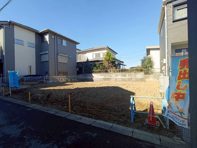 三郷市　後谷　売地　全1区画の前面道路含む現地写真|前面道路含む現地写真です（解体前）