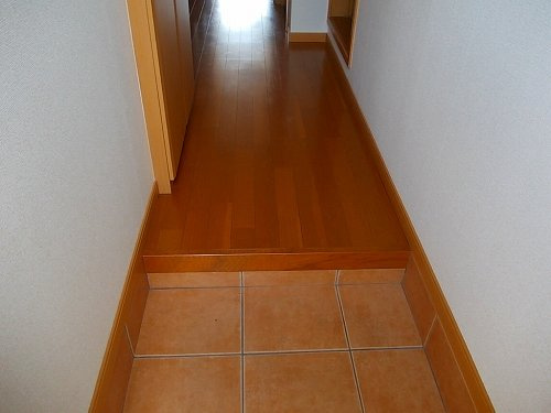 アウローラ玉手Ｂの玄関