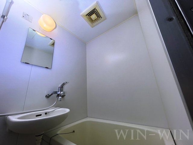 エクシード松山の浴室