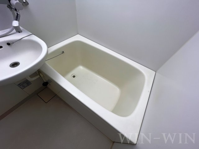 エクシード松山の浴室