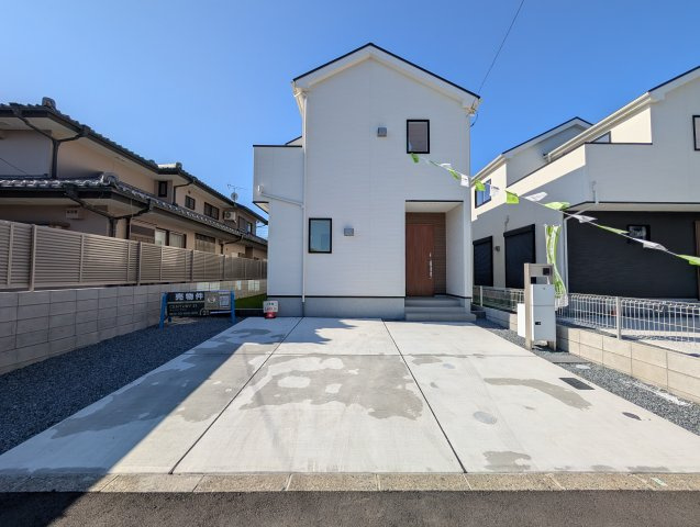 【駐車場】 | リナージュ前橋市南町2丁目24-1期ー④ | カースペースは並列3台駐車可能！