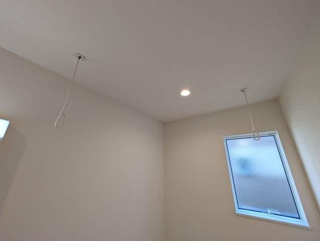 【設備】 | リナージュ前橋市南町2丁目24-1期ー① | 室内物干しも完備のランドリールーム♪