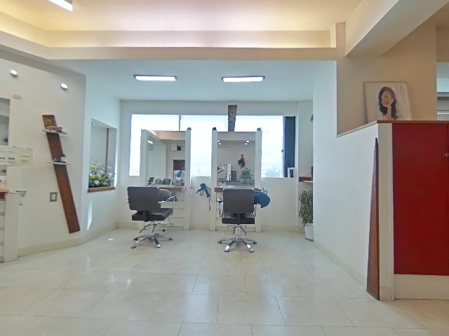 福冨ビルの内装|中央付近です