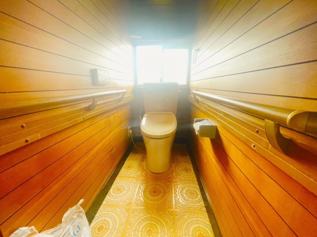 久喜市島川　中古住宅のトイレ