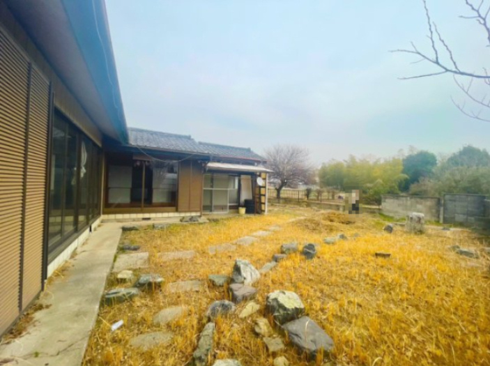 久喜市島川　中古住宅の庭