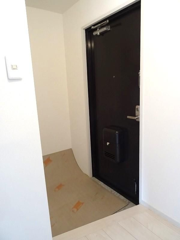 リバーサイド狭山　3階　中古マンションの玄関