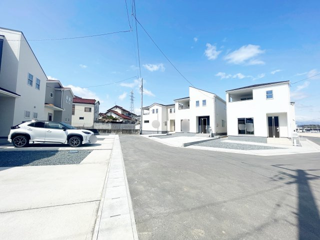 新築戸建・建売　富久山道ノ窪第2　Livele Garden　全13棟の前面道路含む現地写真